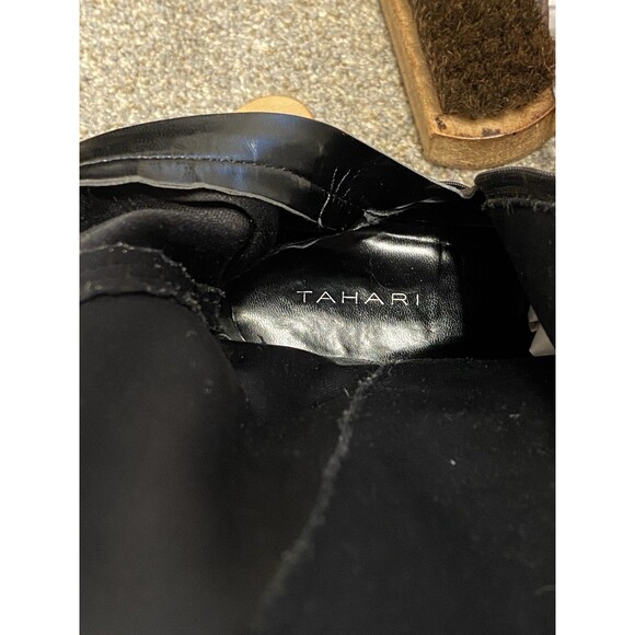 Tahari High Knee Boots 9.5 Black Leather Flats Minimalist Old Money Comfort - Picture 14 of 16